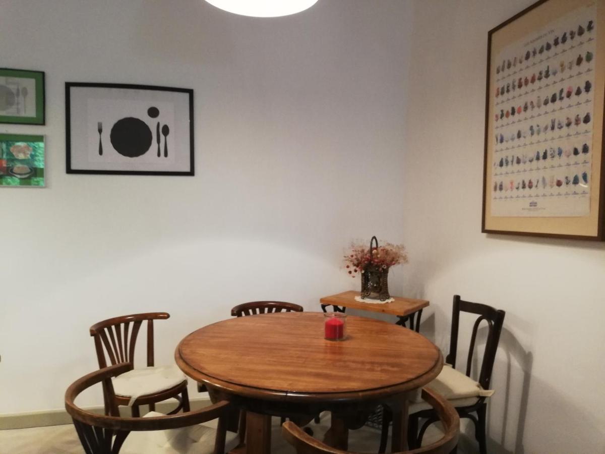 Karadi-Berger Vendeghaz Apartment Erdobenye Bagian luar foto